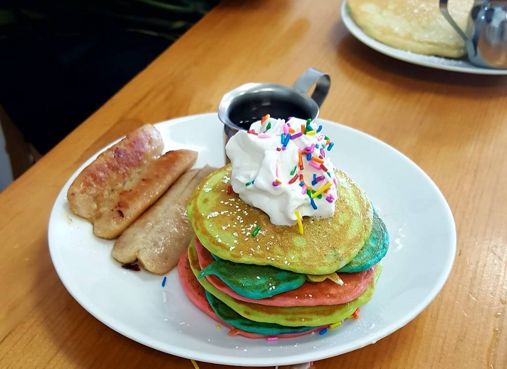 Stacks | restaurant | 1950 Lauzon Rd, Windsor, ON N8R 1A2, Canada | 5199881950 OR +1 519-988-1950