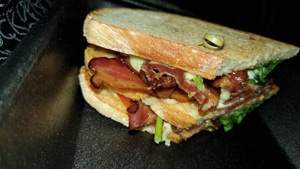 Porter & Pig | restaurant | 1000 William Hilton Parkway Suite J7C, Hilton Head Island, SC 29928, USA | 8437153224 OR +1 843-715-3224