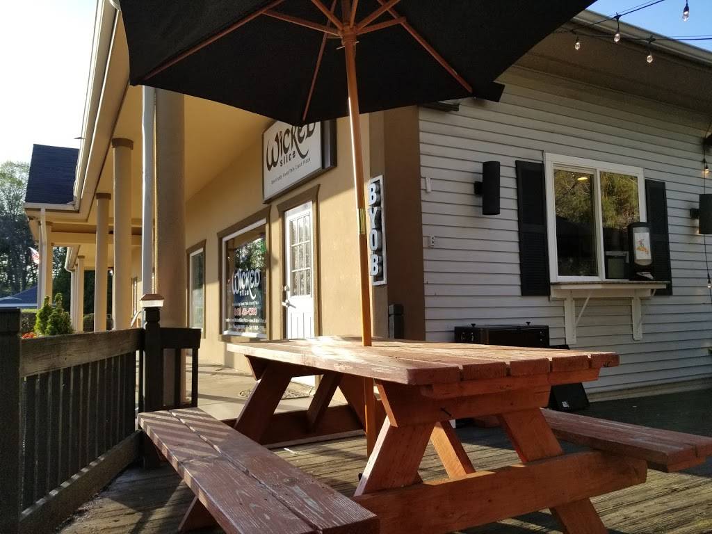 Wicked Slice | meal takeaway | 3466 Main St, Coventry, CT 06238, USA | 8604987500 OR +1 860-498-7500