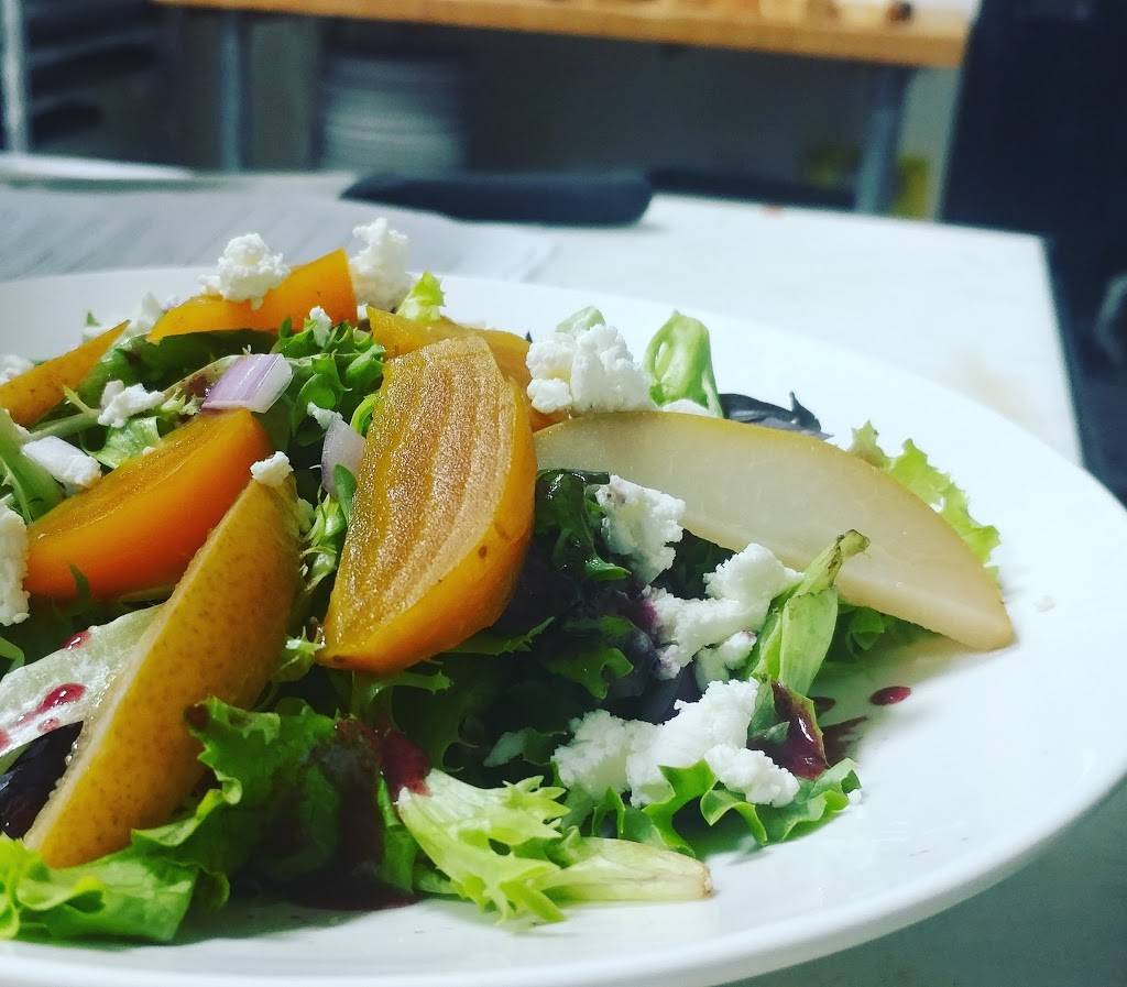 Yolo Restaurant & Lounge | restaurant | 5841 Transit Rd, East Amherst, NY 14051, USA | 7166884479 OR +1 716-688-4479