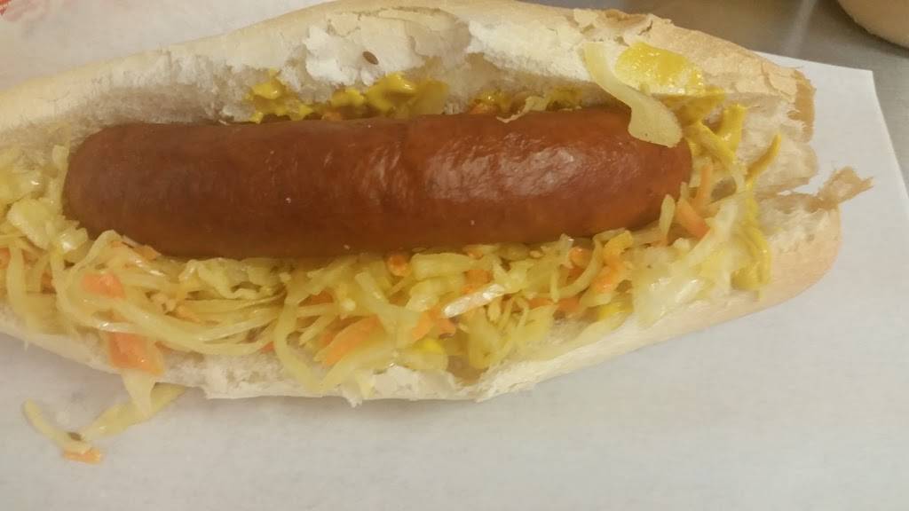 Charcuterie Varsovie | restaurant | 3833 Rue Masson, Montréal, QC H1X 1S9, Canada | 5147285034 OR +1 514-728-5034