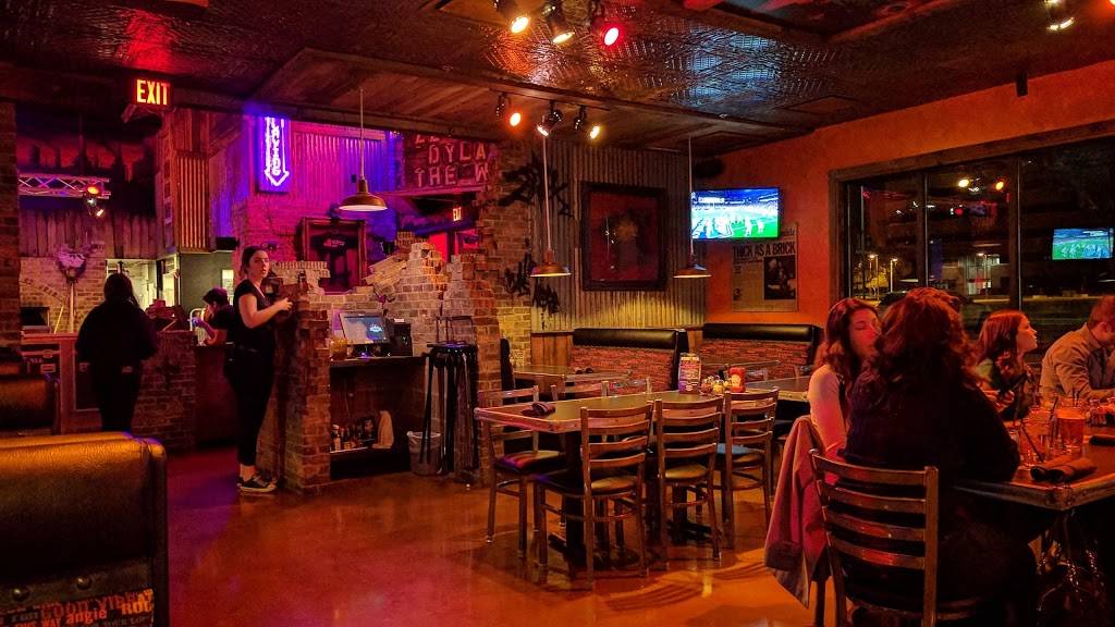 The Rock Wood Fired Pizza | restaurant | 2300 E Lamar Blvd, Arlington, TX 76006, USA | 8172006881 OR +1 817-200-6881