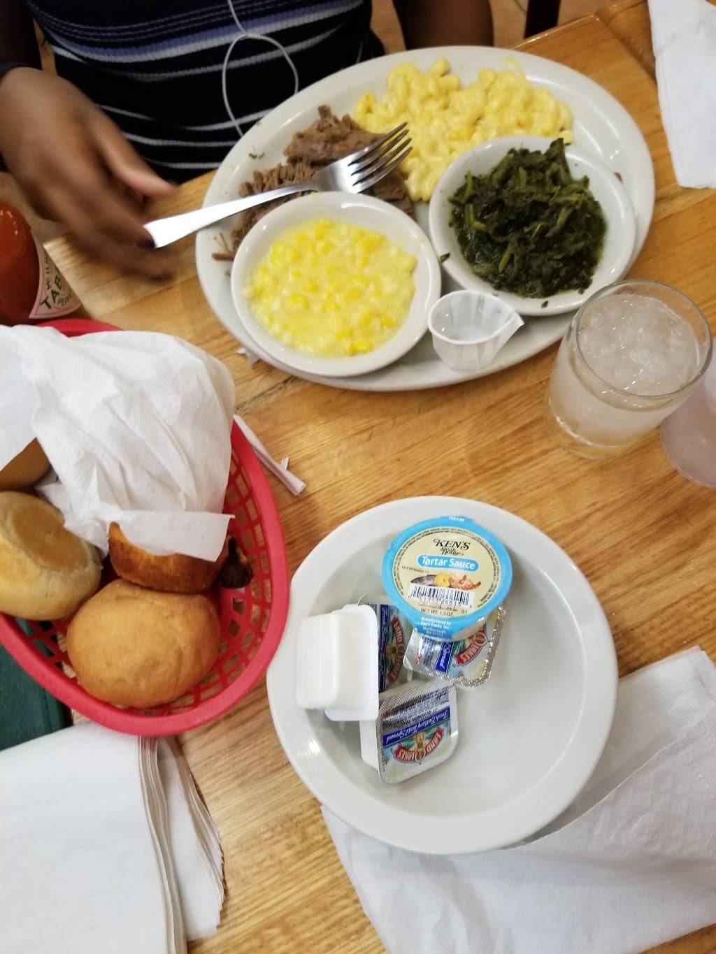 Sunset Restaurant | restaurant | 640 S Cumberland St, Lebanon, TN 37087, USA | 6154449530 OR +1 615-444-9530