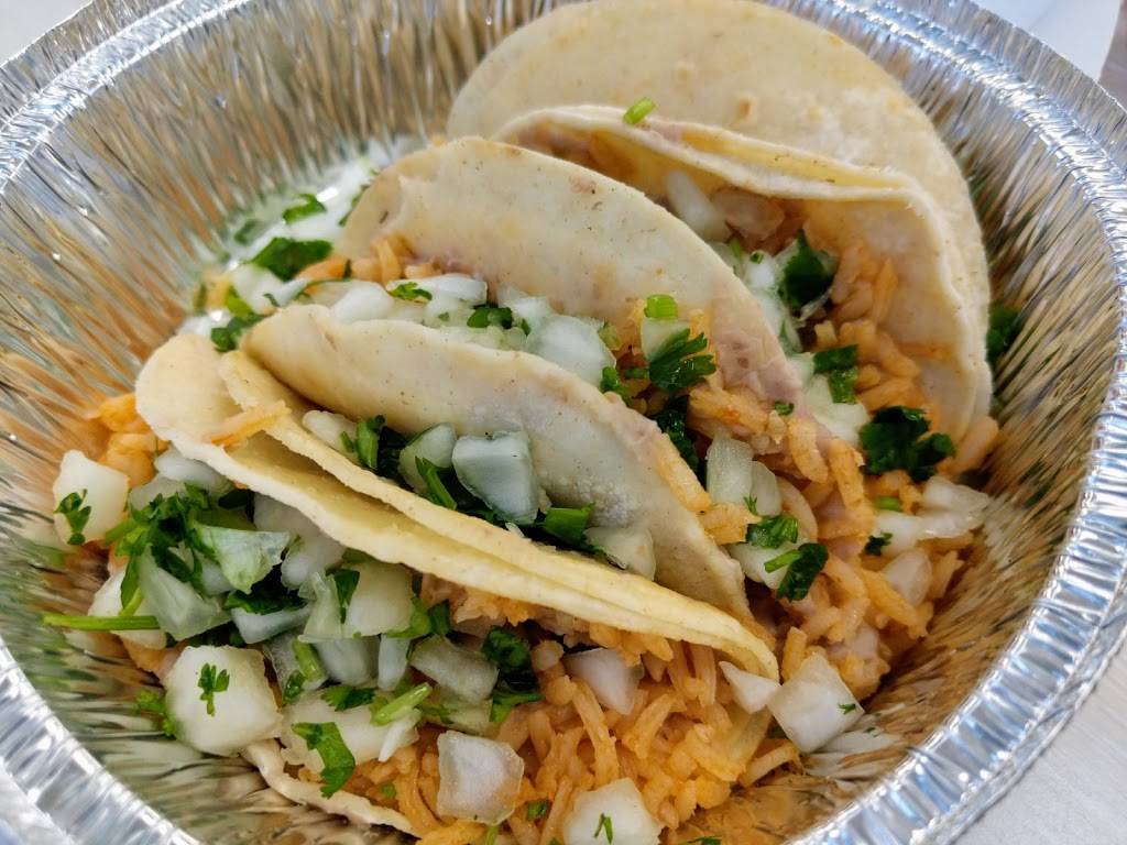 Aceituno’s | restaurant | 11747 124th Ave NE, Kirkland, WA 98034, USA | 4258218120 OR +1 425-821-8120