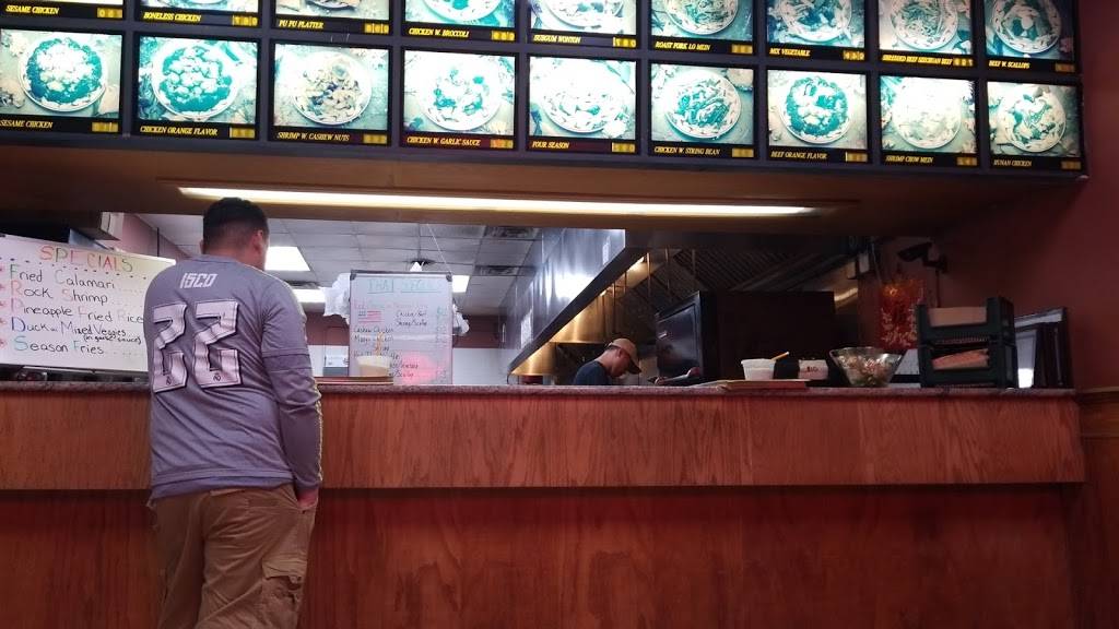 Tonys | restaurant | 77 Northern Blvd, Shirley, NY 11967, USA | 6312810009 OR +1 631-281-0009