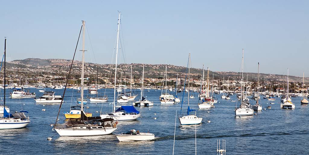 Newport Landing Restaurant | restaurant | 503 Edgewater Pl, Newport Beach, CA 92661, USA | 9496752373 OR +1 949-675-2373