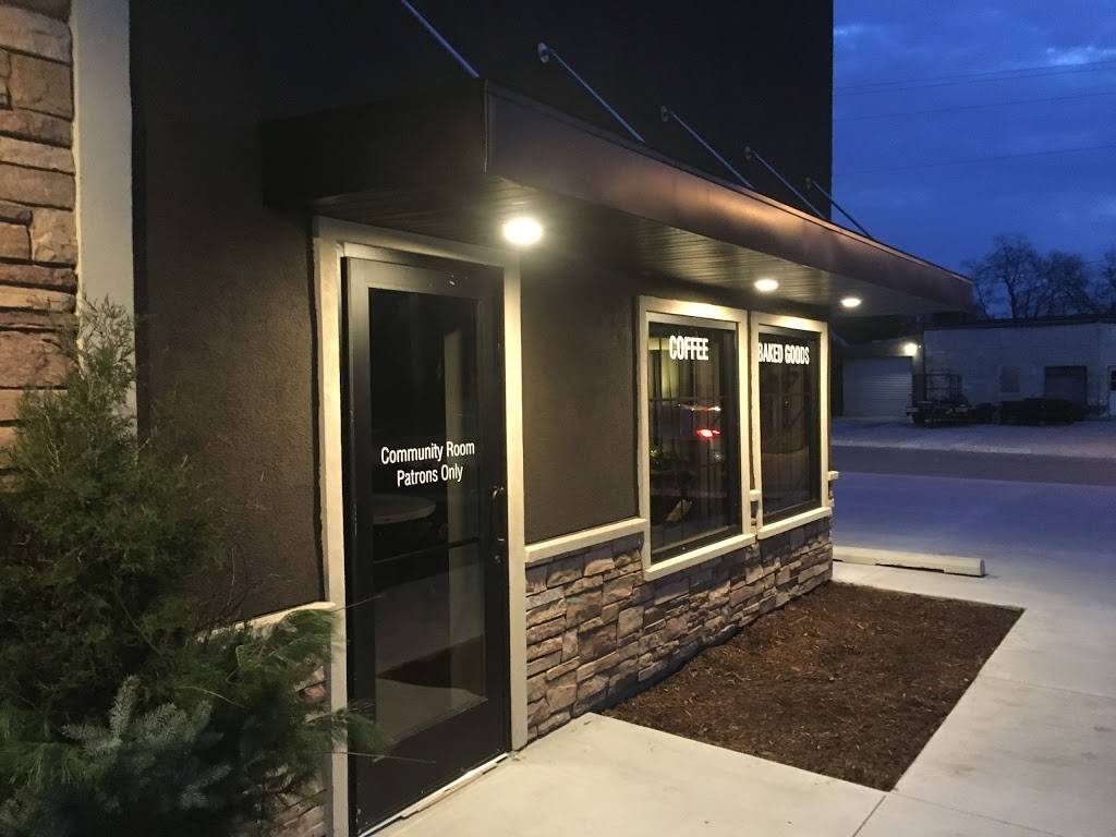 Common Grounds Cafe & Pie Shop | restaurant | 102 West Gridley Street, Gridley, IL 61744, USA | 3097473500 OR +1 309-747-3500