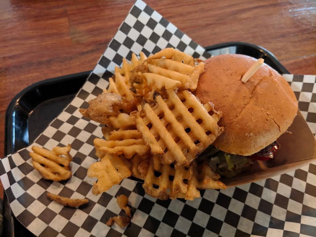 The Snack Shack | restaurant | 2505 Hearst Ave, Berkeley, CA 94709, USA | 5106795171 OR +1 510-679-5171