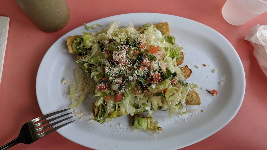 La Perla Cocina #3 | restaurant | 1224 Rosecrans St, San Diego, CA 92106, USA | 6197950063 OR +1 619-795-0063