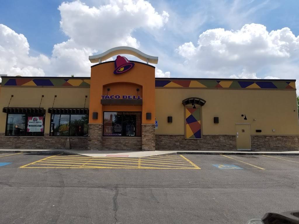 Taco Bell | meal takeaway | 575 S Sandusky Ave, Bucyrus, OH 44820, USA | 4195628233 OR +1 419-562-8233