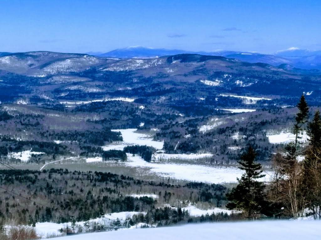 Ragged Mountain Resort | restaurant | 620 Ragged Mountain Rd, Danbury, NH 03230, USA | 6037683600 OR +1 603-768-3600