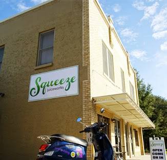 Squeeze Juice Works | restaurant | 675 30th Ave N, St. Petersburg, FL 33704, USA | 7278211095 OR +1 727-821-1095