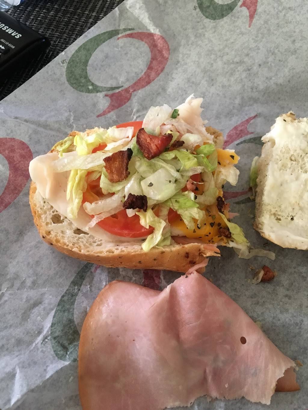 Quiznos | restaurant | 1615 Dundas St E, Whitby, ON L1N 2L1, Canada | 9054404443 OR +1 905-440-4443