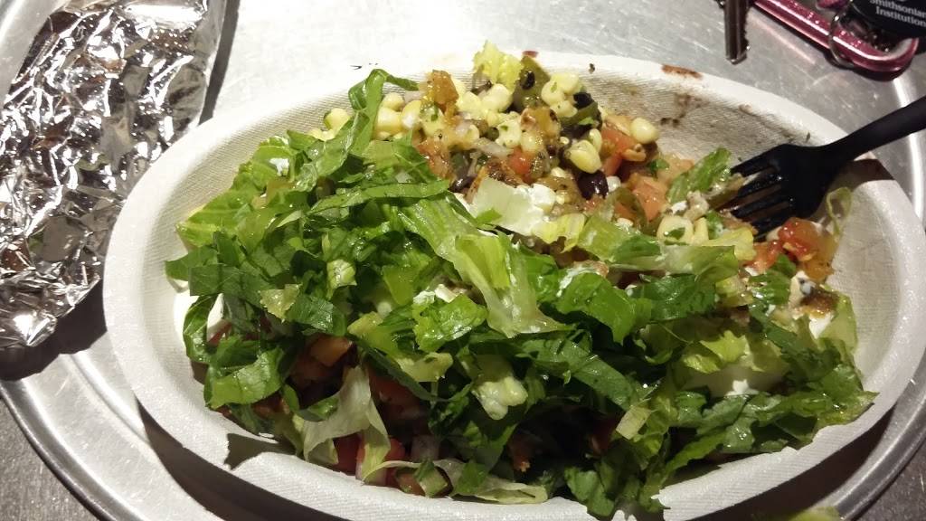 Chipotle Mexican Grill | restaurant | 156 S, TX-46 Ste 110, New Braunfels, TX 78130, USA | 8306299300 OR +1 830-629-9300