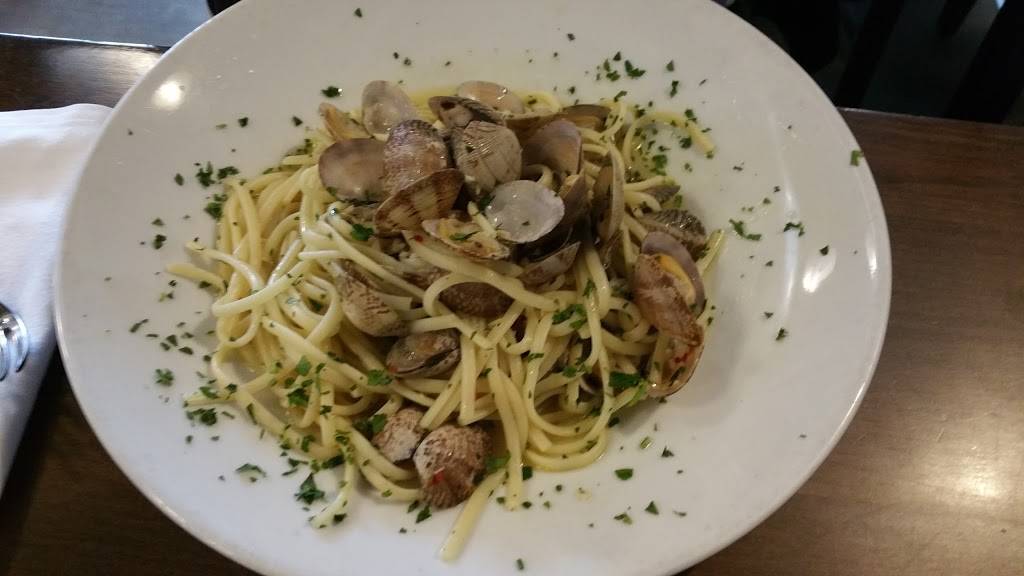 Marcos Restaurant | restaurant | 47 Newbury St, Peabody, MA 01960, USA | 9788546906 OR +1 978-854-6906