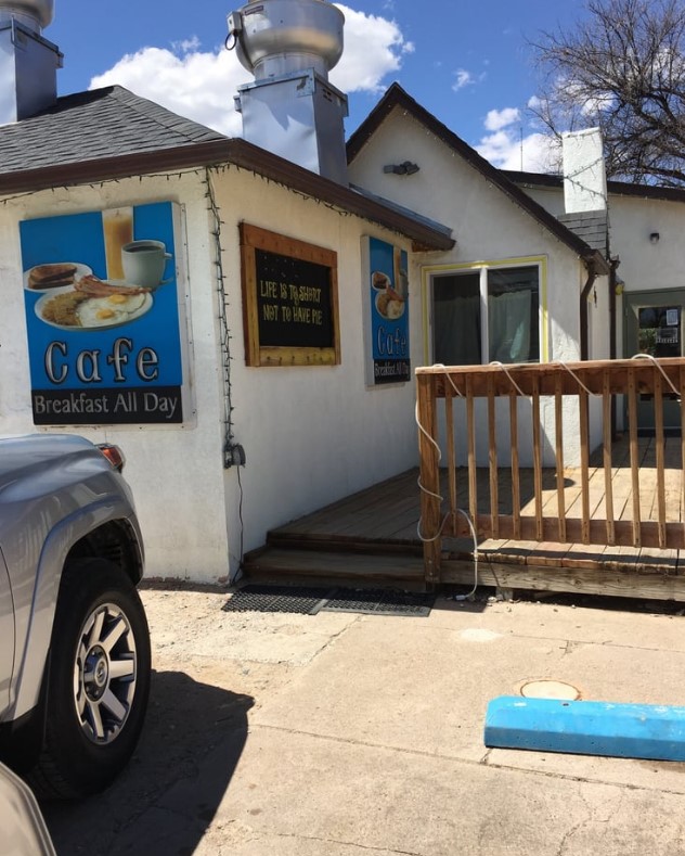 Tinas Family Cafe | cafe | 501 Walsen Ave, Walsenburg, CO 81089, USA | 7197382030 OR +1 719-738-2030
