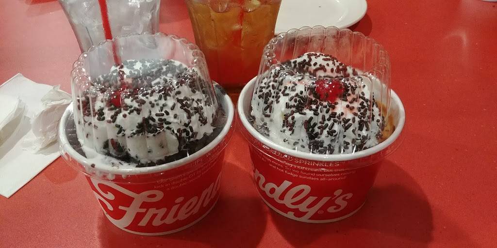 Friendlys | restaurant | 506 South Ocean Boulevard, Myrtle Beach, SC 29577, USA | 8439168636 OR +1 843-916-8636