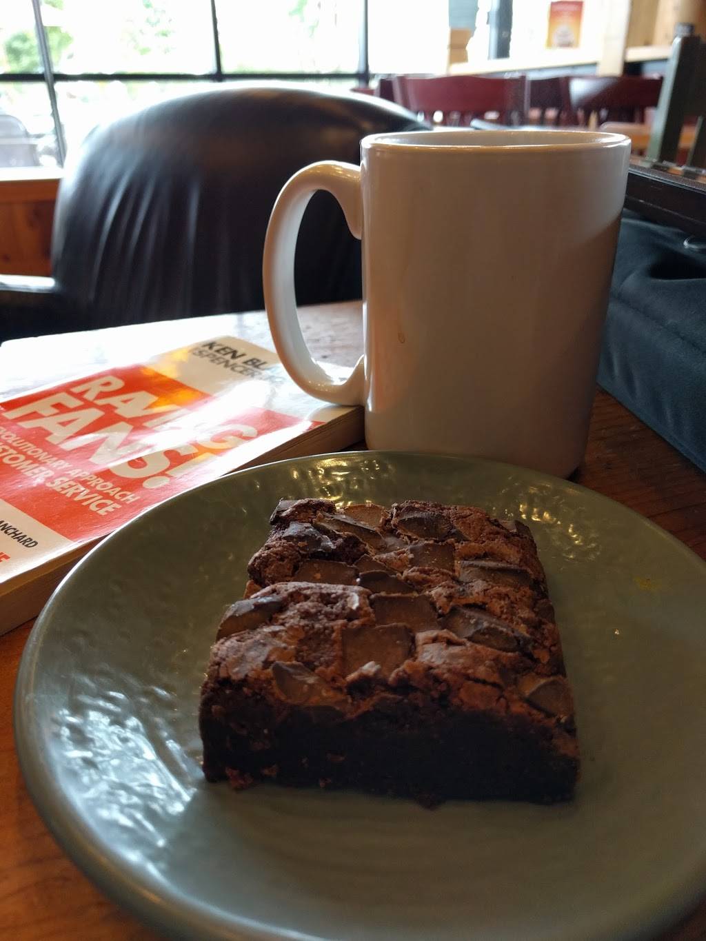 Caribou Coffee | cafe | 10400 Baltimore St NE Suite B-124, Blaine, MN 55449, USA | 7637924994 OR +1 763-792-4994