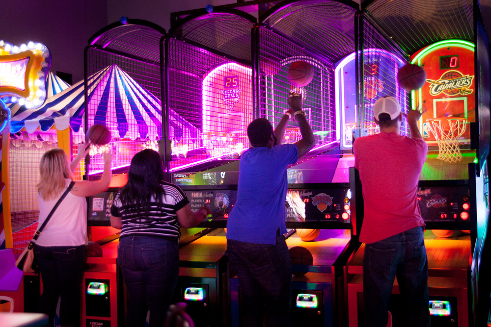 Rose City Bowl | restaurant | 550 S Memorial Dr, New Castle, IN 47362, USA | 7655298970 OR +1 765-529-8970