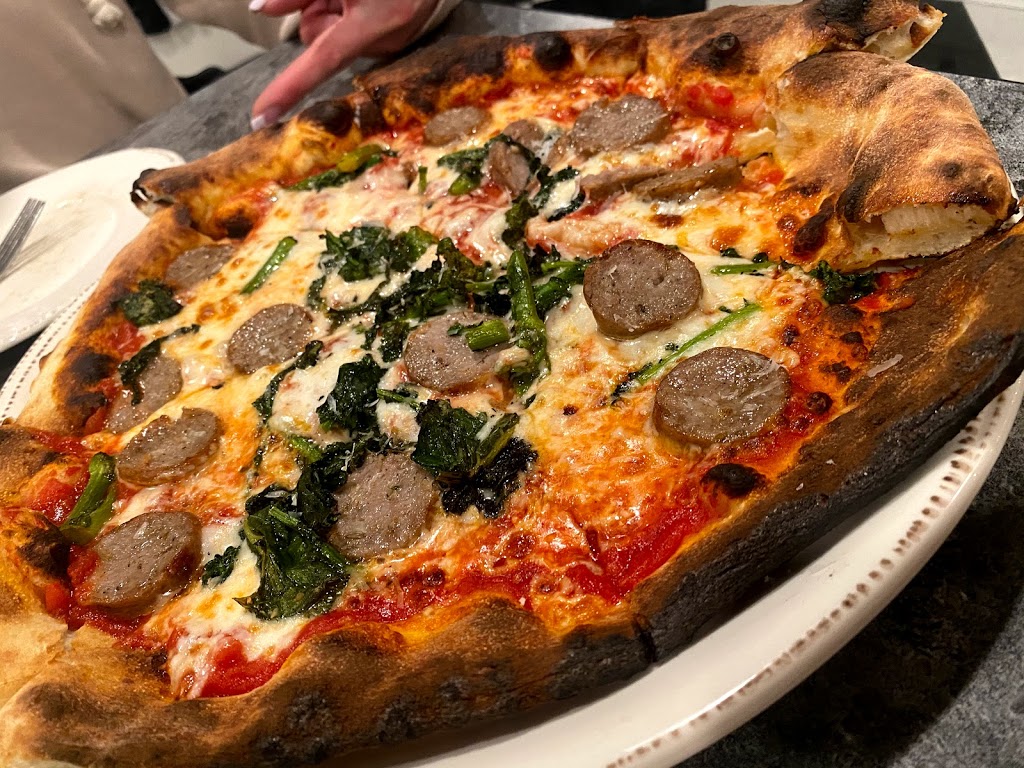 The Artisan Pig | restaurant | 66 Court St, Plymouth, MA 02360, USA | 7744047012 OR +1 774-404-7012