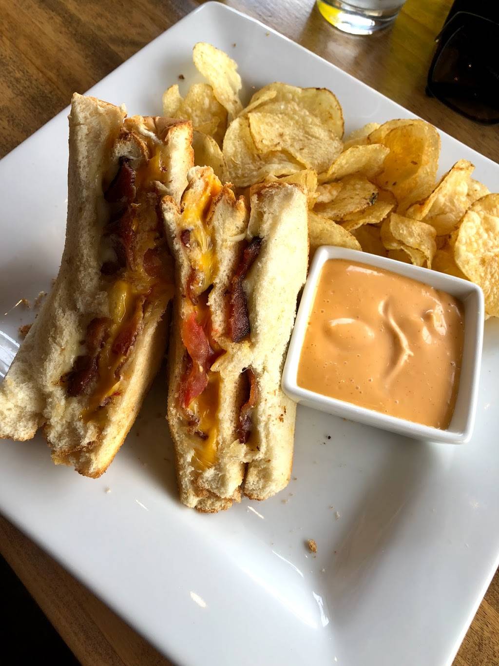 Copper Fire | restaurant | 200 E Main St, Belleville, IL 62220, USA | 6182355010 OR +1 618-235-5010