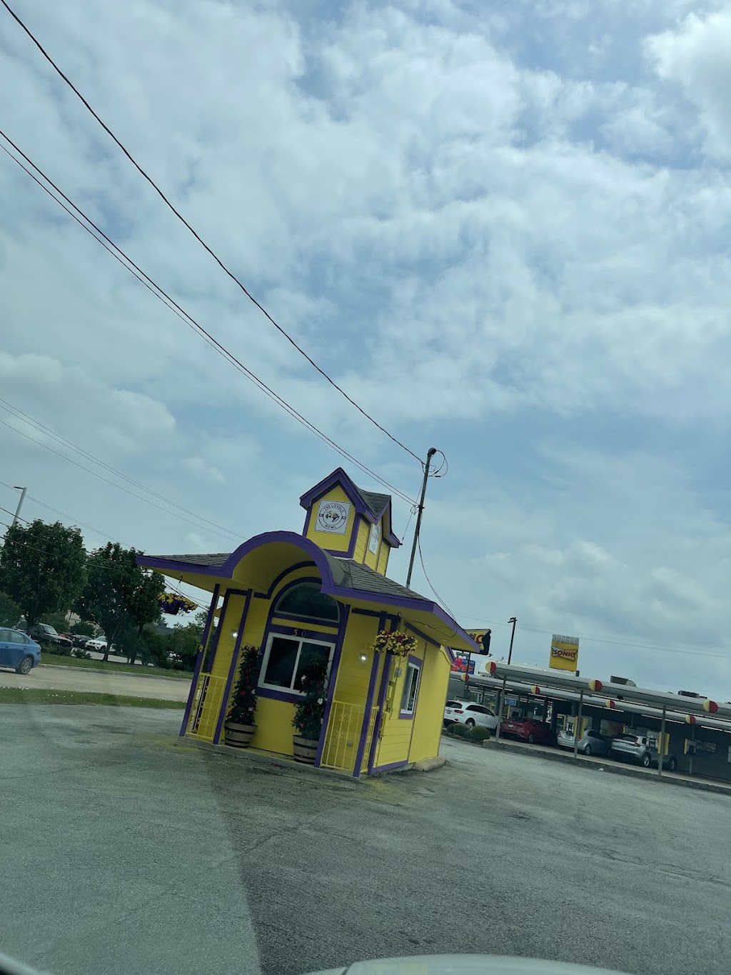 Lovely Bowl | restaurant | 3901 Calder Ave, Beaumont, TX 77706, USA | 4094344111 OR +1 409-434-4111