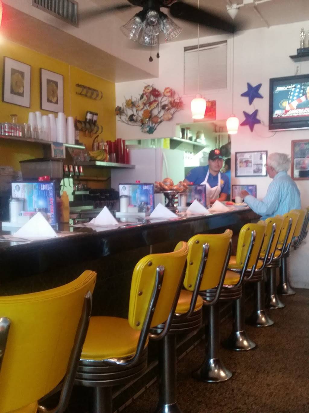 Diner By-The-Sea | restaurant | 215 Commercial Blvd, Lauderdale-By-The-Sea, FL 33308, USA | 9544910642 OR +1 954-491-0642