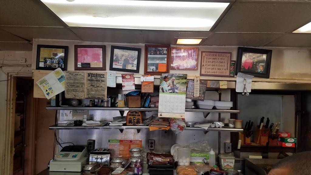 K Ts Kitchens Inc | restaurant | 5410 Park Heights Ave, Baltimore, MD 21215, USA | 4105789555 OR +1 410-578-9555