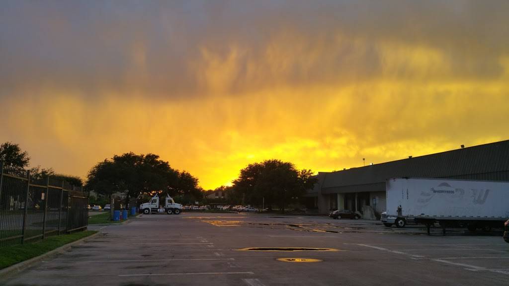 Don Miguel | restaurant | 9609 Chartwell Dr, Dallas, TX 75243, USA | 2142217936 OR +1 214-221-7936