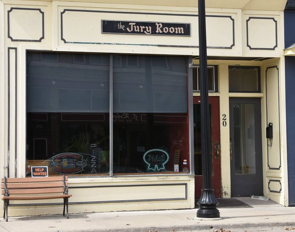 Jury Room Bar & Grill | restaurant | 20 S Wisconsin St, Elkhorn, WI 53121, USA | 2627238021 OR +1 262-723-8021