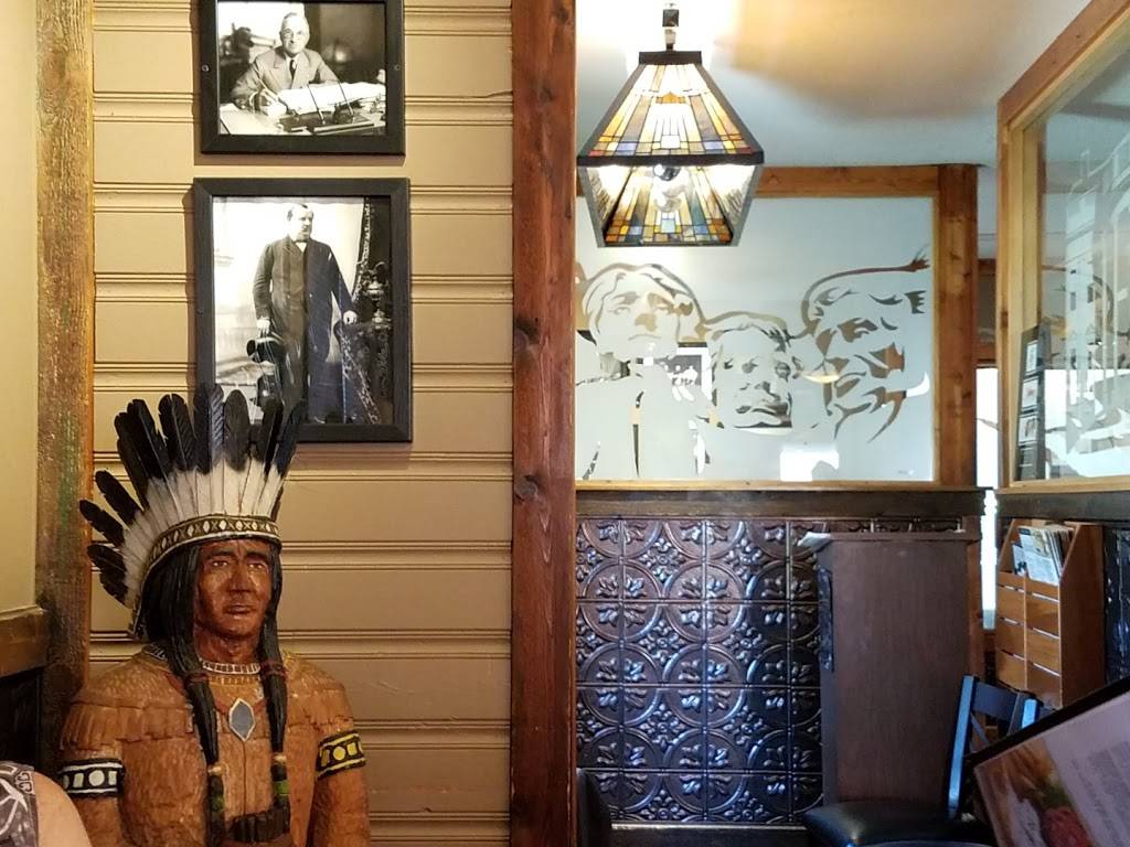 The Whitehouse Inn | restaurant | 10853 Waterville St, Whitehouse, OH 43571, USA | 4198771180 OR +1 419-877-1180