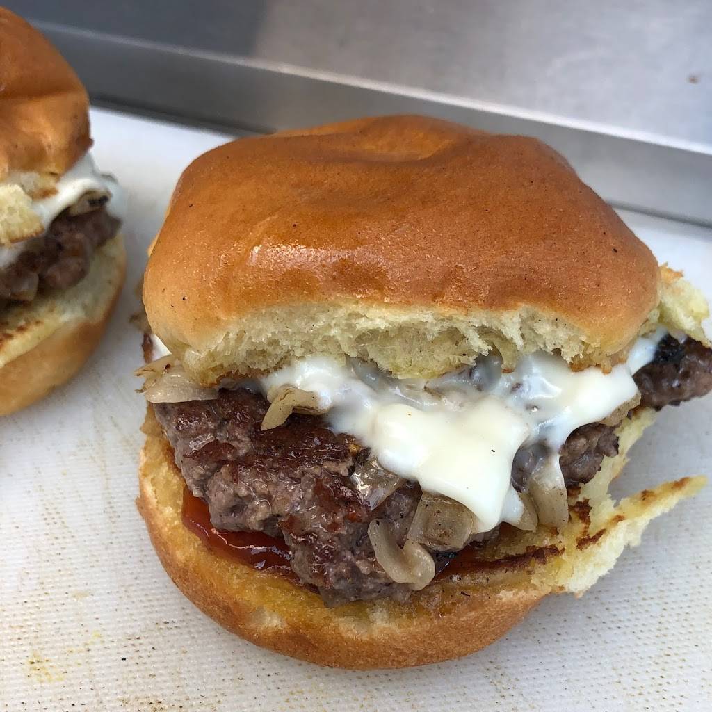 Double W Ribeye Wagon | restaurant | 5648 Swift Rd, Sarasota, FL 34231, USA | 9413238401 OR +1 941-323-8401