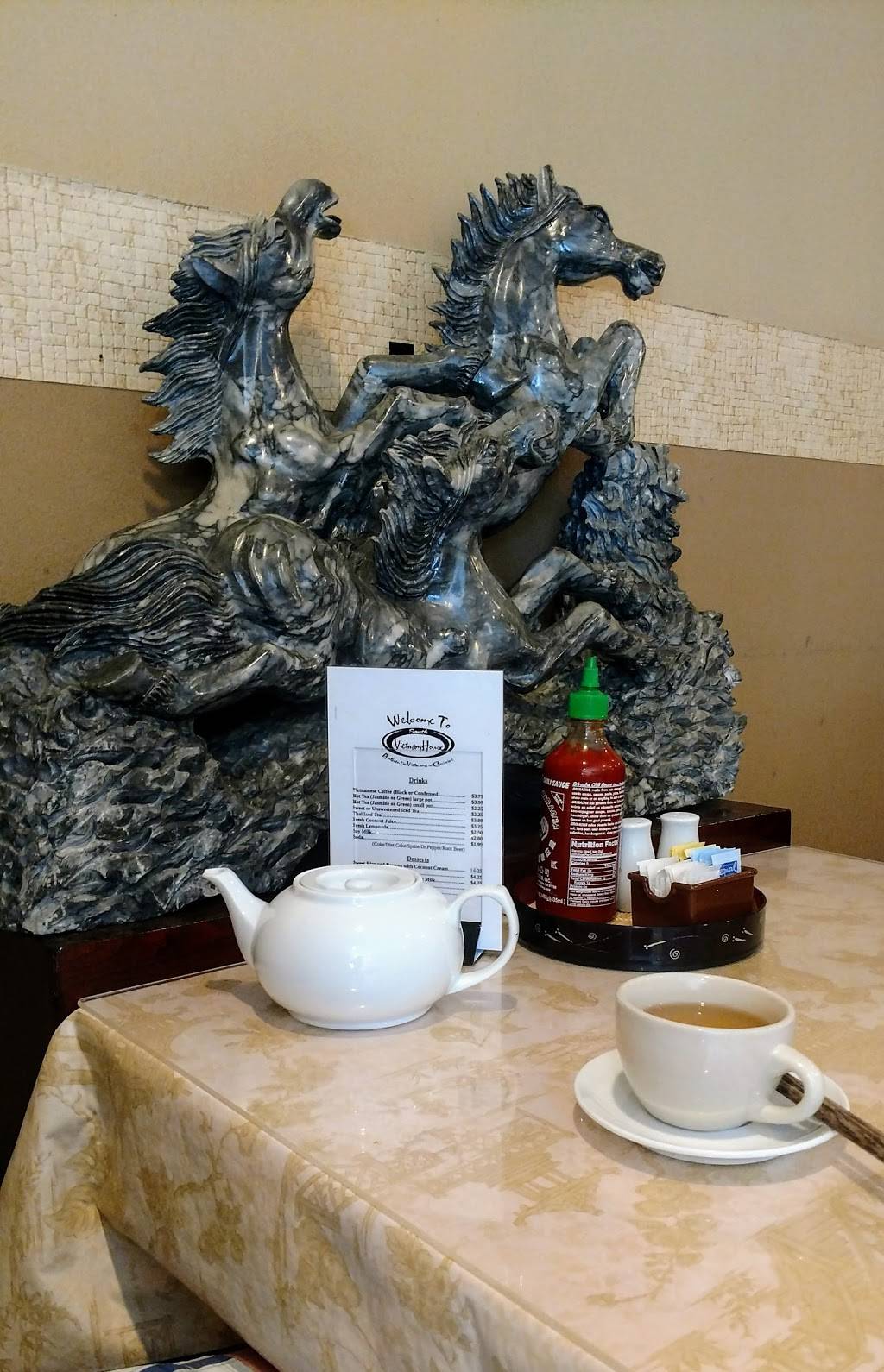 South Vietnam House | restaurant | 1623 Carl D. Silver Parkway, Fredericksburg, VA 22401, USA | 5405482275 OR +1 540-548-2275