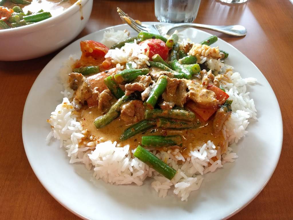 Kims Thai Restaurant | restaurant | 938 W Layton Ave, Milwaukee, WI 53221, USA | 4142828687 OR +1 414-282-8687