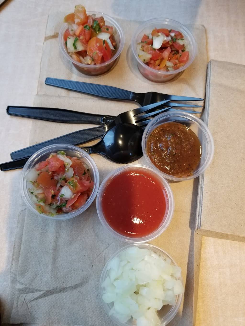 Taco Bueno | restaurant | 7940 N Central Expy, Dallas, TX 75206, USA | 2143611124 OR +1 214-361-1124