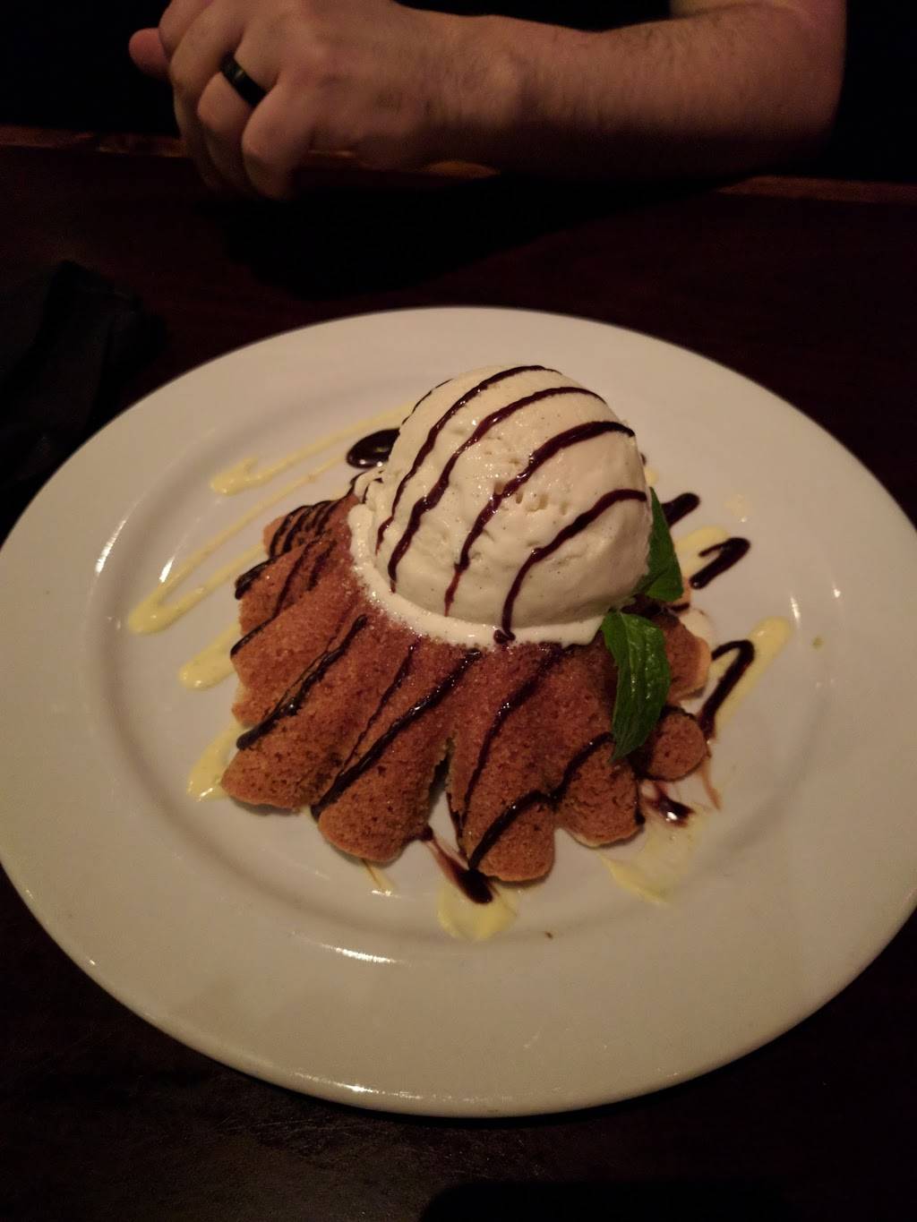 Arrowhead Grill | restaurant | 8280 W Union Hills Dr, Glendale, AZ 85308, USA | 6235662224 OR +1 623-566-2224