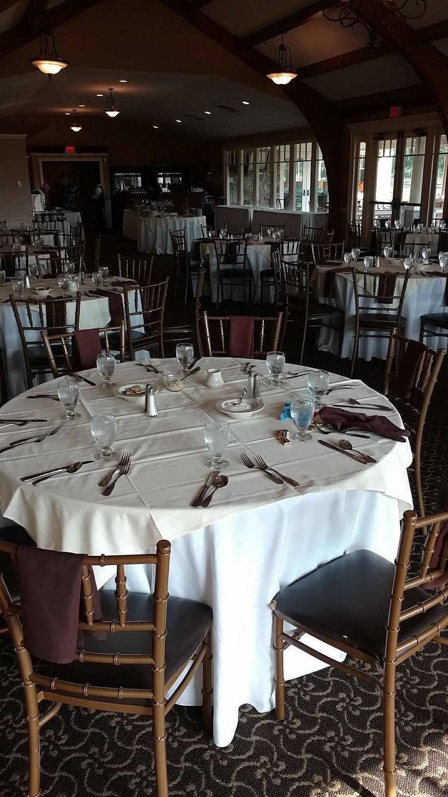 Langleys | restaurant | 28 Lamphere Rd, Waterford, CT 06385, USA | 8604436864 OR +1 860-443-6864