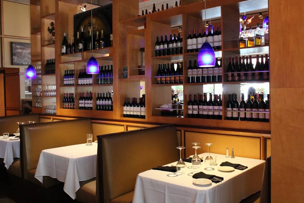 Catch 35 Naperville | restaurant | 35 S Washington St, Naperville, IL 60540, USA | 6307173500 OR +1 630-717-3500