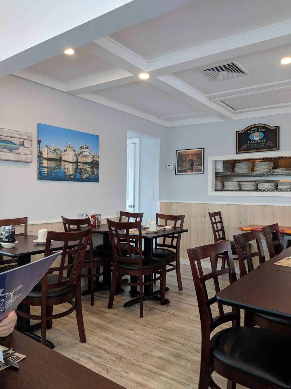 Captains Table | restaurant | 35 Broadway, Point Pleasant Beach, NJ 08742, USA | 7327033905 OR +1 732-703-3905