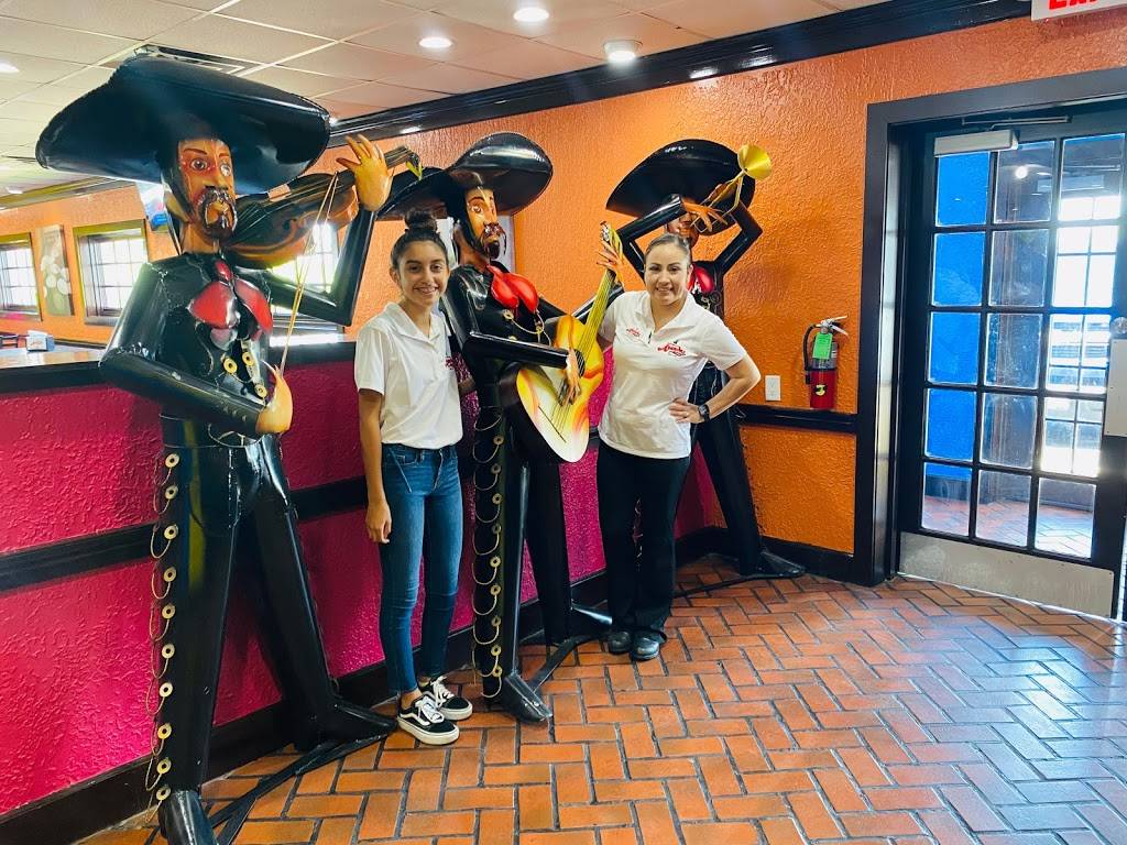 Taquerias Arandas | restaurant | 2828 Southmore Ave, Pasadena, TX 77503, USA | 8327674633 OR +1 832-767-4633