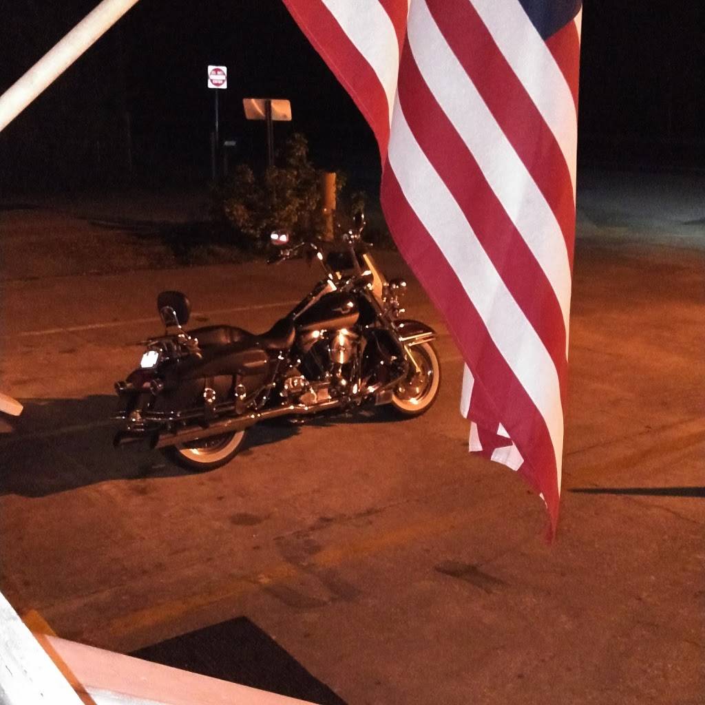 Doghouse Bar & Grill | restaurant | 3400 S Nova Rd, Port Orange, FL 32129, USA | 3868727291 OR +1 386-872-7291