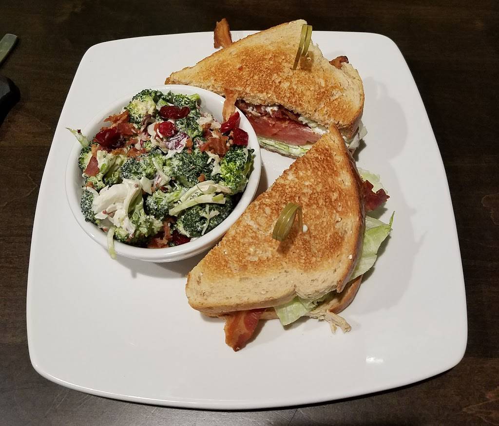 Gander, an American Grill | restaurant | 111 S English Station Rd, Louisville, KY 40245, USA | 5029158484 OR +1 502-915-8484