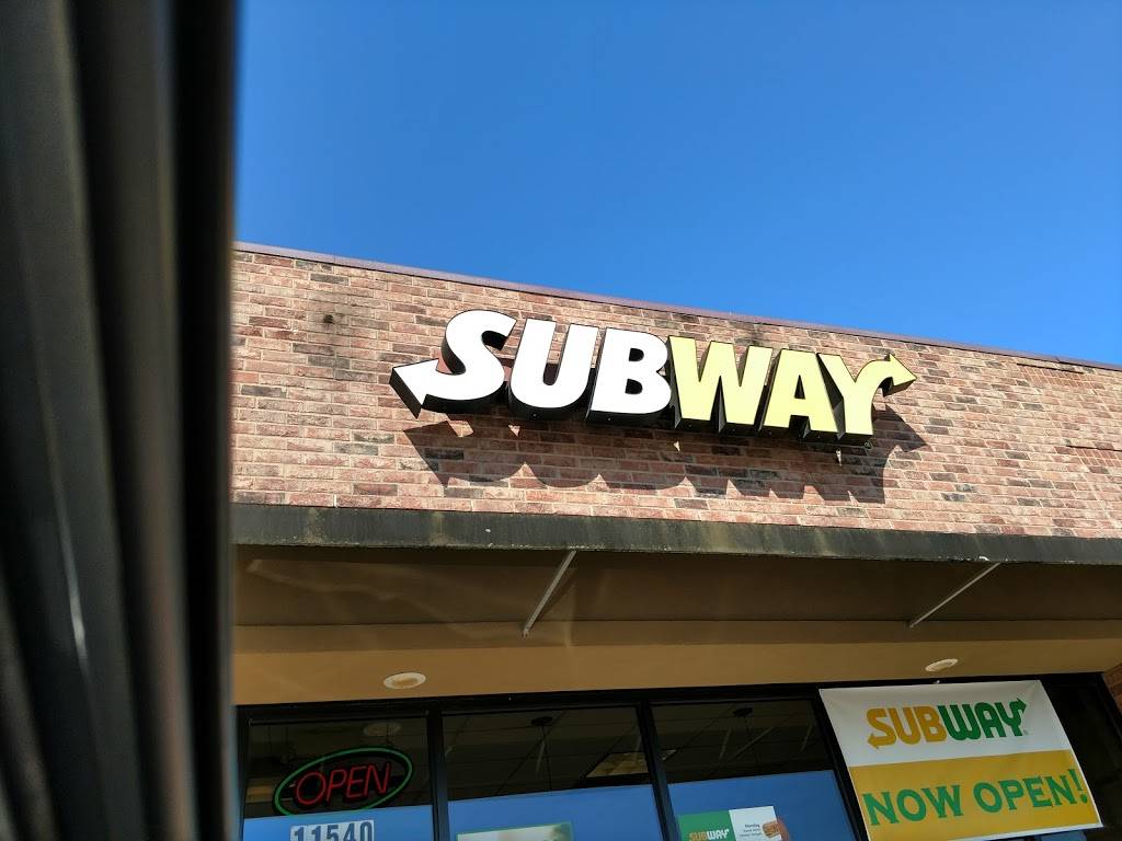 Subway Restaurants | restaurant | 11540 Eagle Dr Ste E, Mont Belvieu, TX 77535, USA | 2815760137 OR +1 281-576-0137