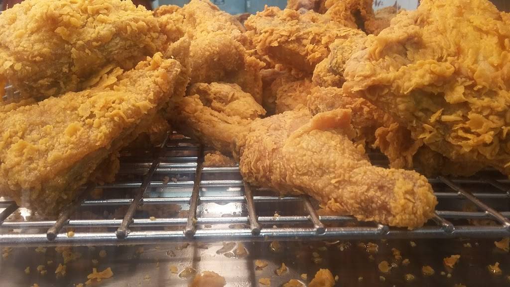 Popeyes Louisiana Kitchen | restaurant | 1718 E 10th St, Jeffersonville, IN 47130, USA | 8122888828 OR +1 812-288-8828