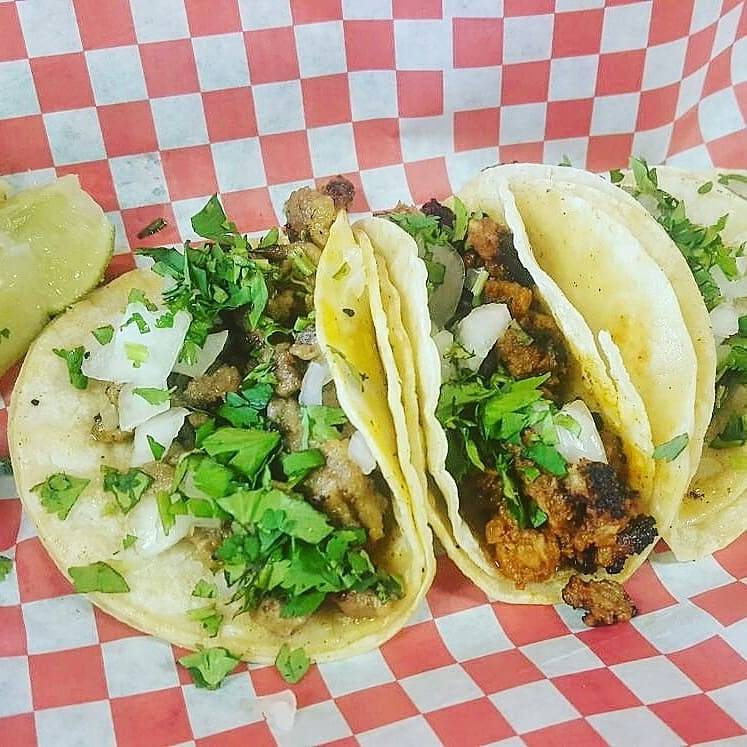 El Cacheton Tacos y Tortas | restaurant | 1050 N Westmoreland Rd ste #429, Dallas, TX 75211, USA | 2143317551 OR +1 214-331-7551