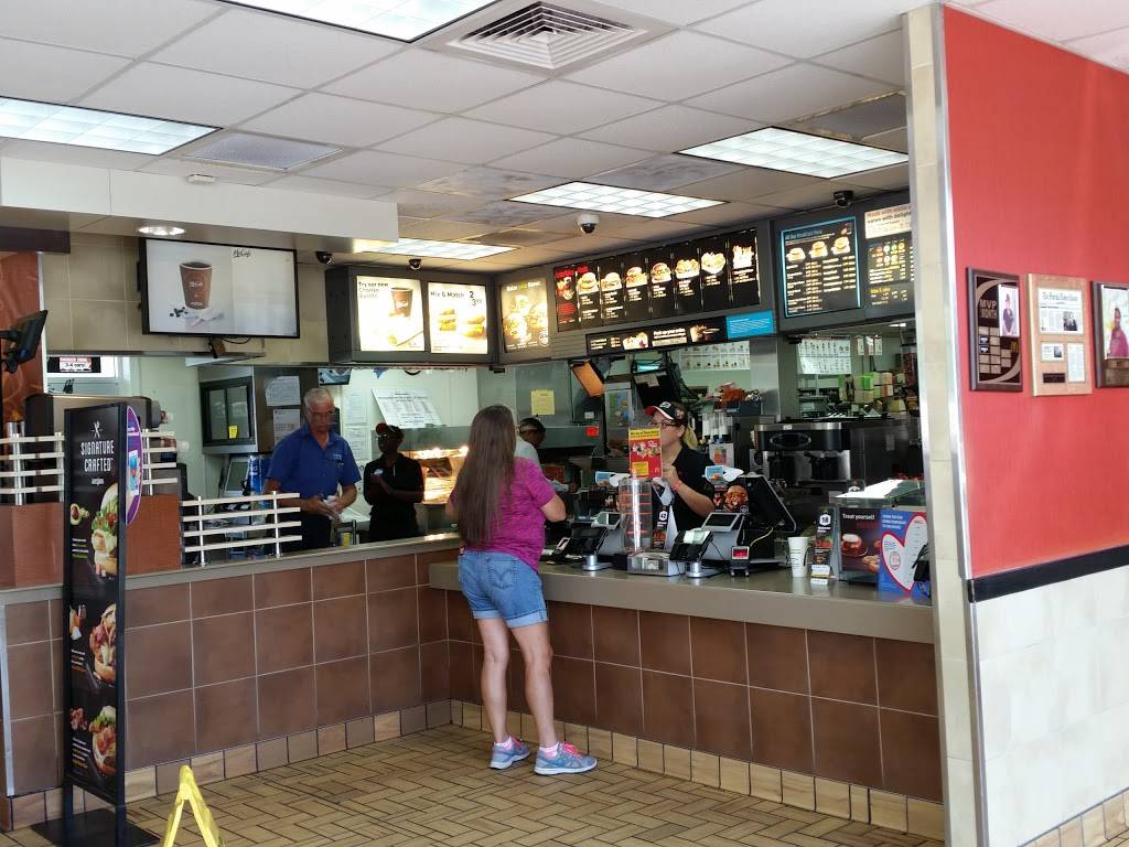 McDonalds | cafe | 705 Chaffee Rd S, Jacksonville, FL 32221, USA | 9047607325 OR +1 904-760-7325