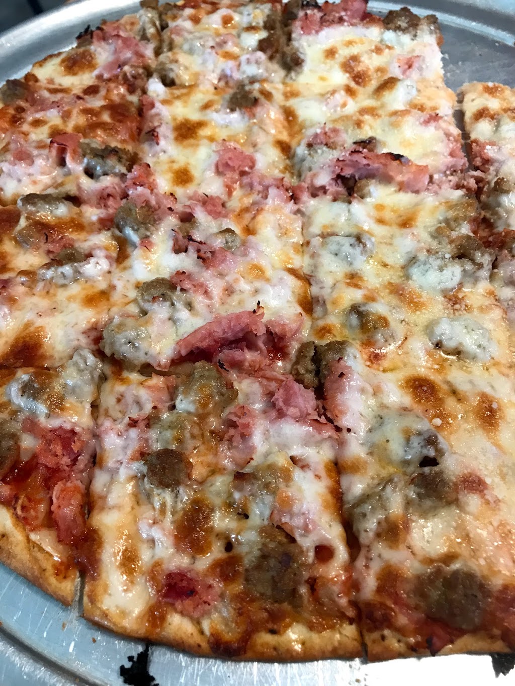 Pizza Unlimited | restaurant | 416 W Clinton St, Rushville, IL 62681, USA | 2173226297 OR +1 217-322-6297