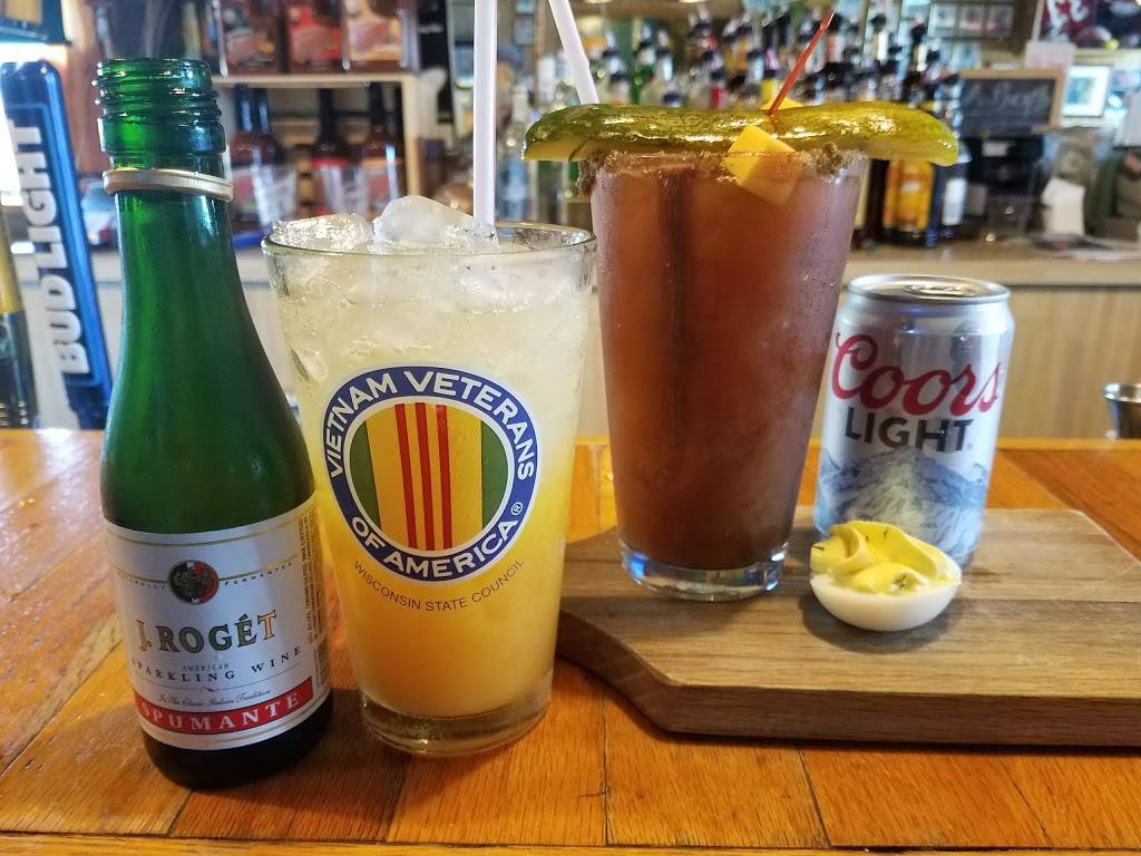 Sportsmans Cafe & Lounge | restaurant | 217 Main St, Somerset, WI 54025, USA | 7152475174 OR +1 715-247-5174