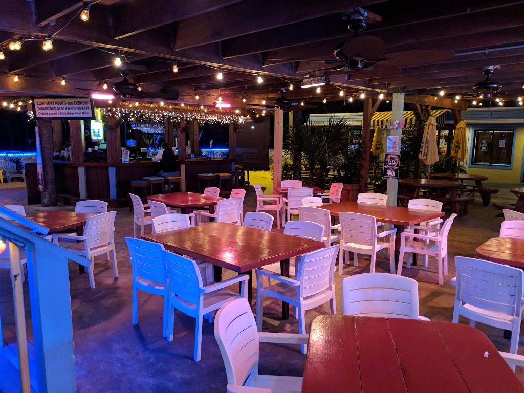 The Golden Lion Cafe | restaurant | 501 N Ocean Shore Blvd, Flagler Beach, FL 32136, USA | 3864393004 OR +1 386-439-3004