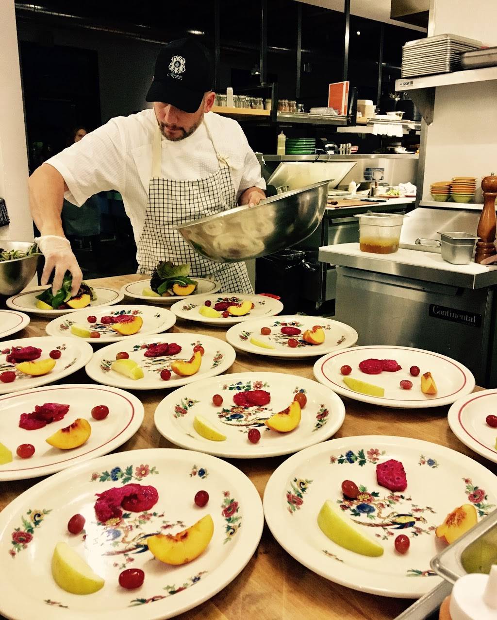 Gallo Blanco | restaurant | 928 E Pierce St, Phoenix, AZ 85006, USA | 6023270880 OR +1 602-327-0880